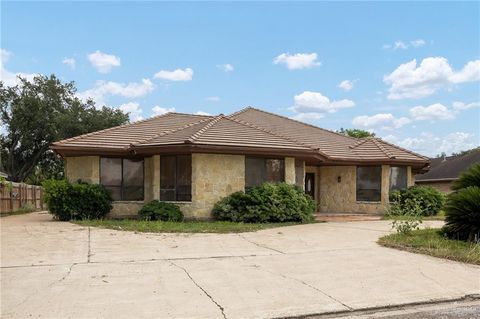 Homes For Sale - 2711 Palmer Drive<br/> Pharr, TX 78577
