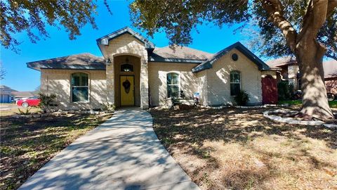 Homes For Sale - 467 Edgewood Avenue<br/> Hidalgo County, Edinburg, TX 78541