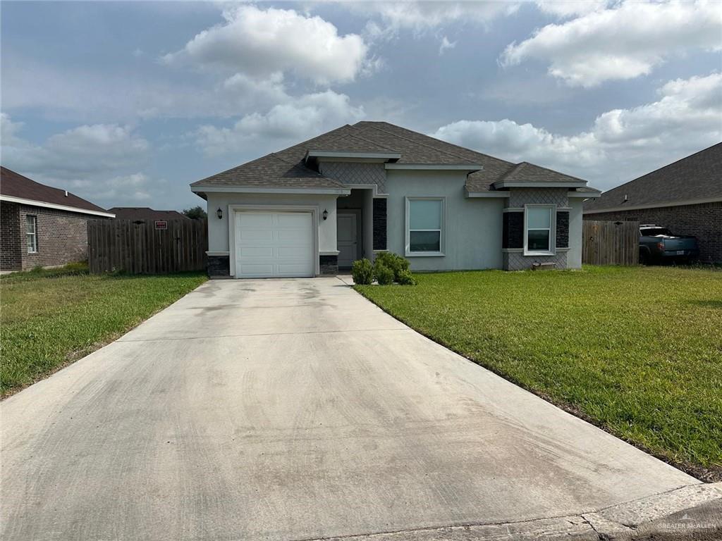 1076 W Gem Avenue, Raymondville, Texas image 2