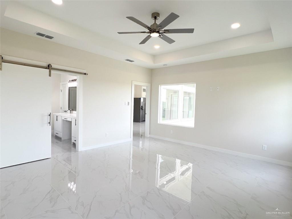 2309 S Cartier Drive, Edinburg, Texas image 9