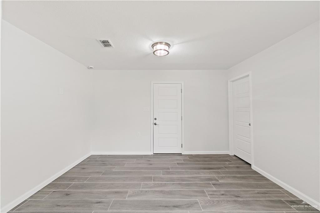 400 Kerria Avenue, McAllen, Texas image 5