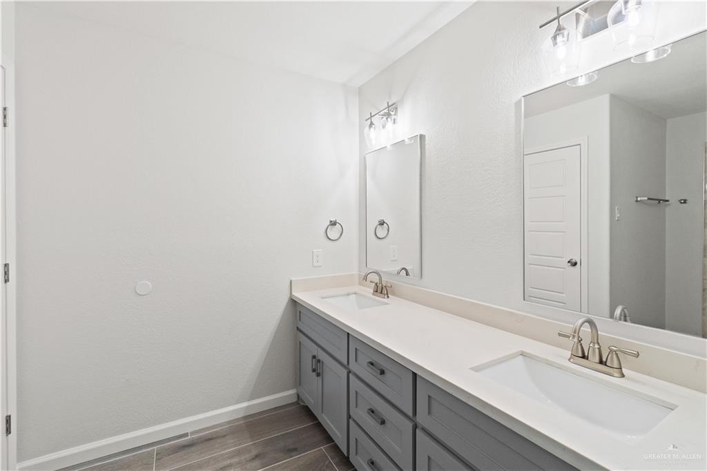 400 Kerria Avenue, McAllen, Texas image 11