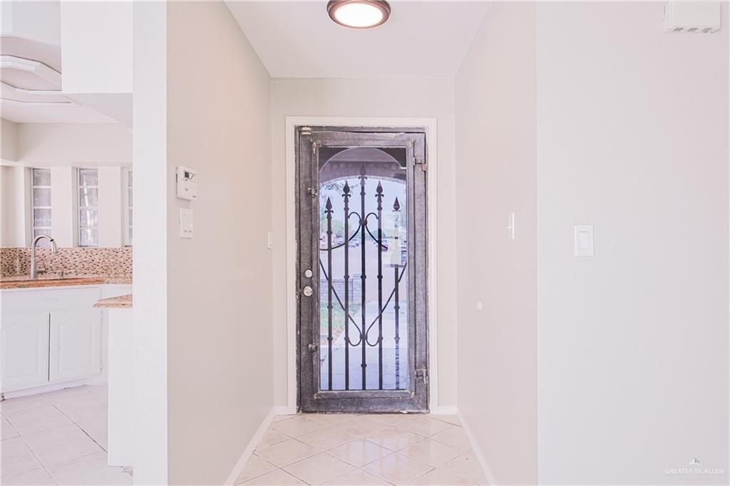 2723 Paseo Encantado Street, Mission, Texas image 6
