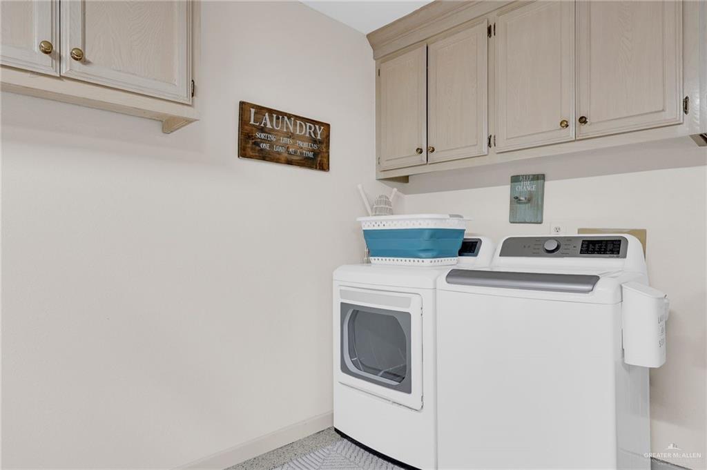 125 E Tearose Avenue, McAllen, Texas image 13