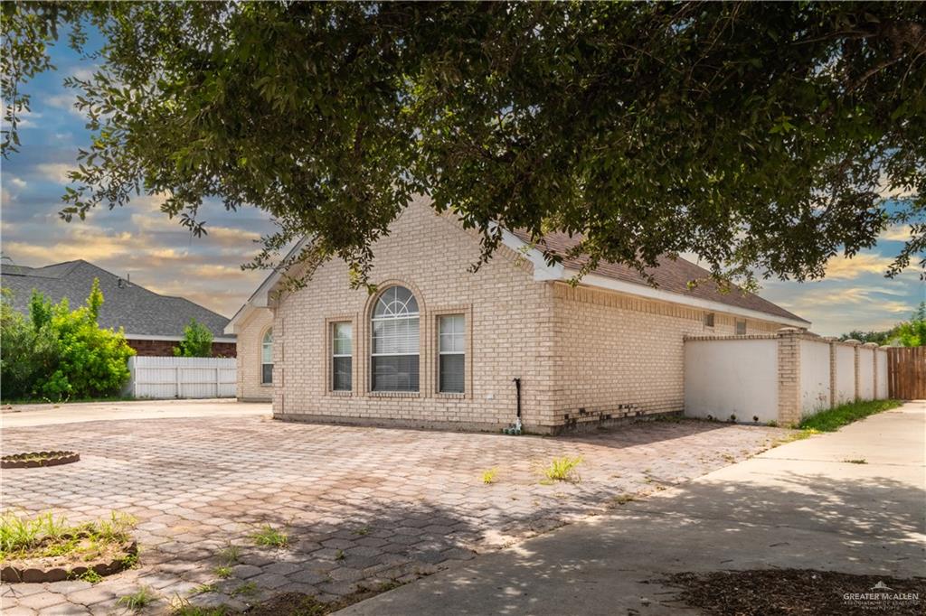 2415 Sable Palm Drive, Rio Grande City, Texas image 11