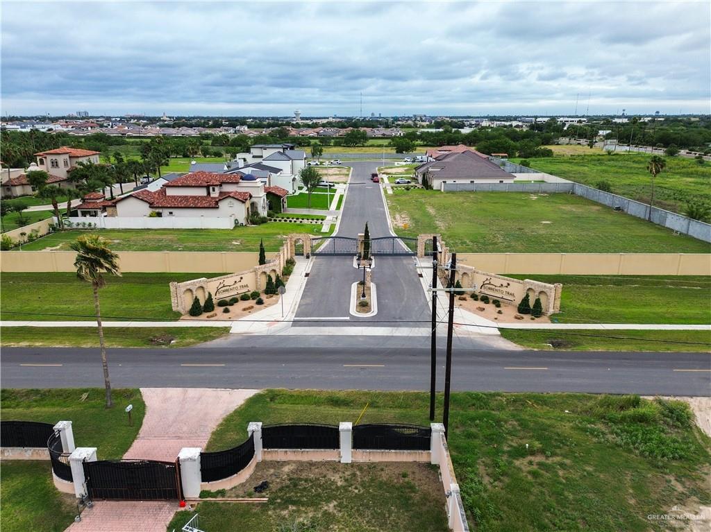 8901 N 9th Street, McAllen, Texas image 1