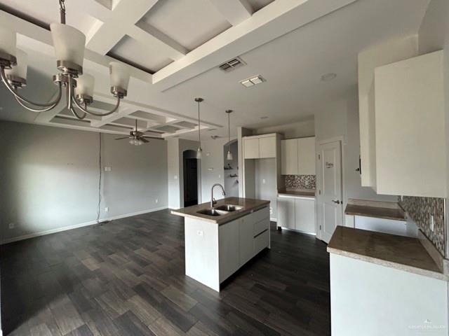 1105 W Eisenhower Avenue, Alton, Texas image 3