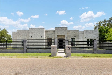 Photo of 1435 Pinto Drive, Alamo, TX 78516 (MLS # 507074)