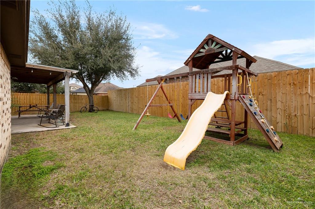 501 E Feather Avenue, Pharr, Texas image 16