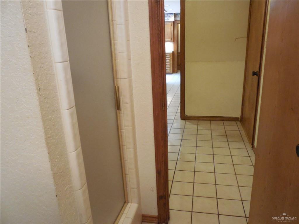 McAllen, Texas 78504, United States, 3 Bedrooms Bedrooms, ,3 BathroomsBathrooms,Residential,Pending,60402