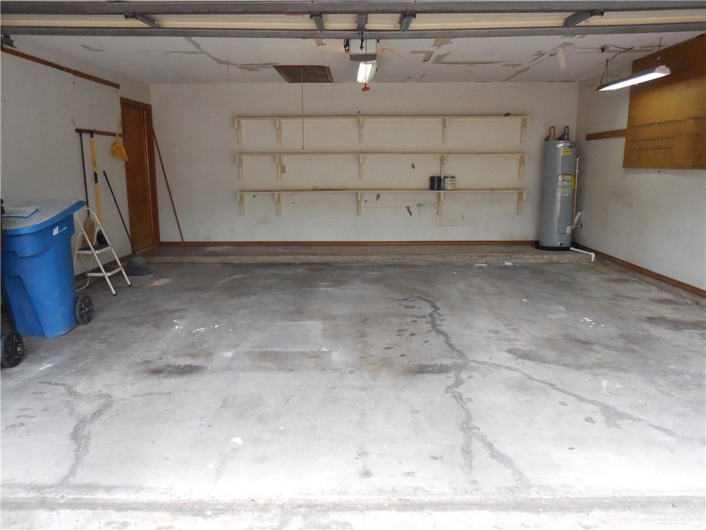 McAllen, Texas 78504, United States, 3 Bedrooms Bedrooms, ,3 BathroomsBathrooms,Residential,Pending,60402