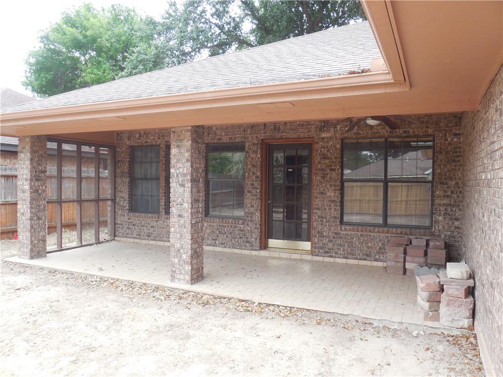 McAllen, Texas 78504, United States, 3 Bedrooms Bedrooms, ,3 BathroomsBathrooms,Residential,Pending,60402