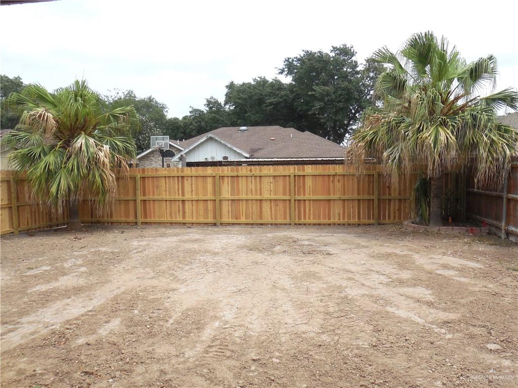 McAllen, Texas 78504, United States, 3 Bedrooms Bedrooms, ,3 BathroomsBathrooms,Residential,Pending,60402