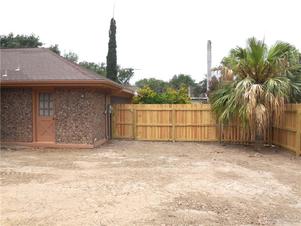 McAllen, Texas 78504, United States, 3 Bedrooms Bedrooms, ,3 BathroomsBathrooms,Residential,Pending,60402