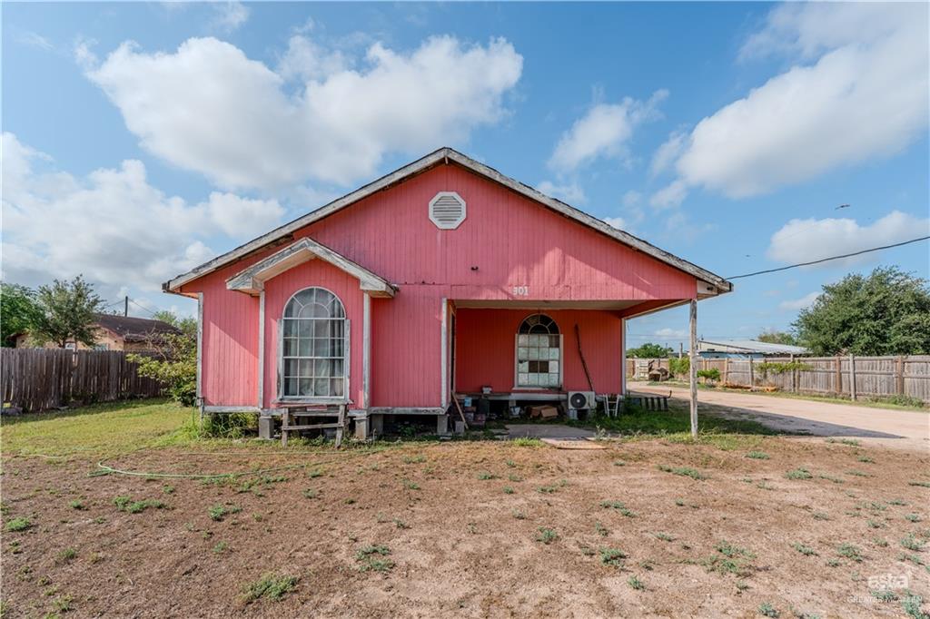 301 Verde Circle, Donna, Texas image 1