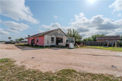 A home in Donna