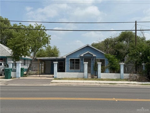 Homes For Sale - 353 E Dicker Drive<br/> Pharr, TX 78577