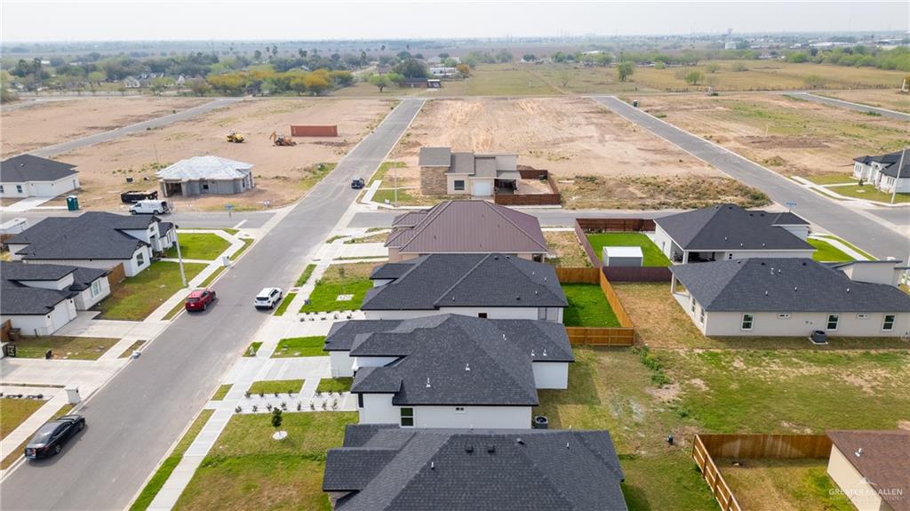 5933 N Gira Del Sol Street, Edinburg, Texas image 24