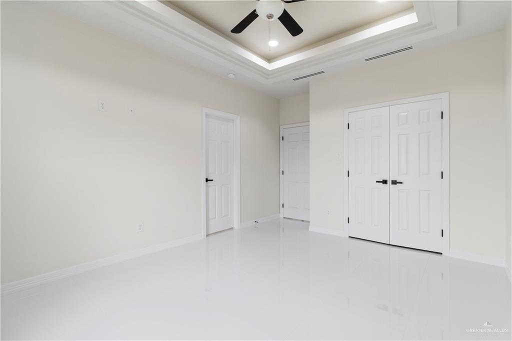 5933 N Gira Del Sol Street, Edinburg, Texas image 10
