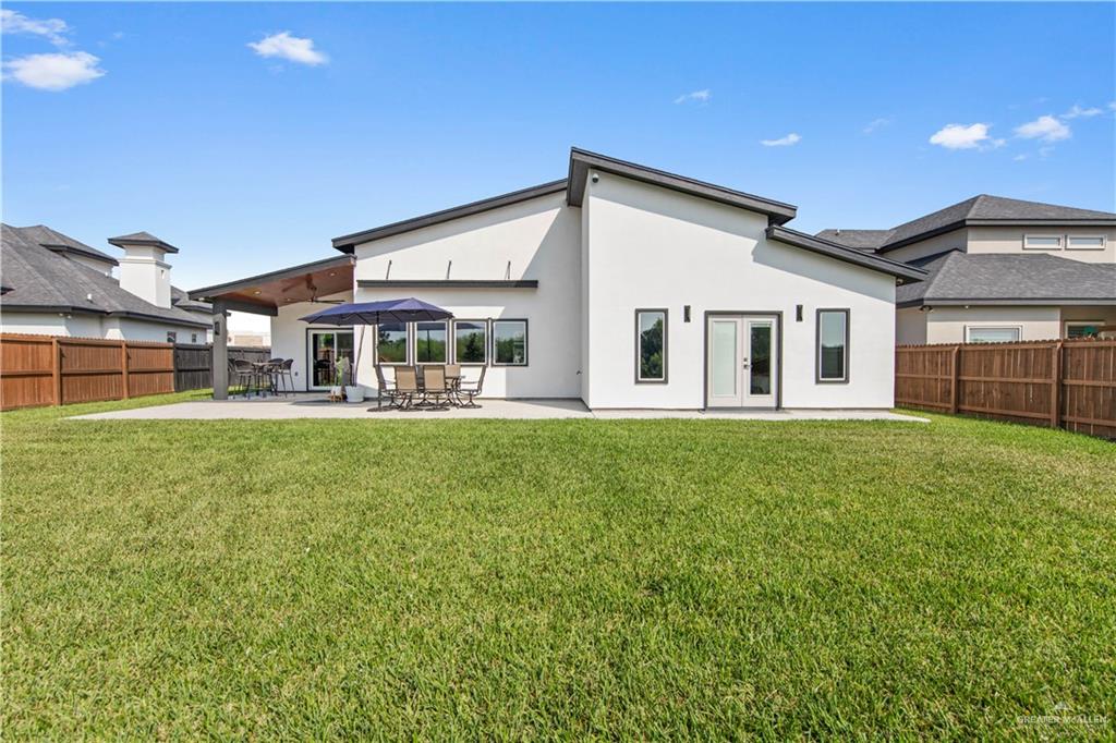 7024 Lago Vista Boulevard, Brownsville, Texas image 38