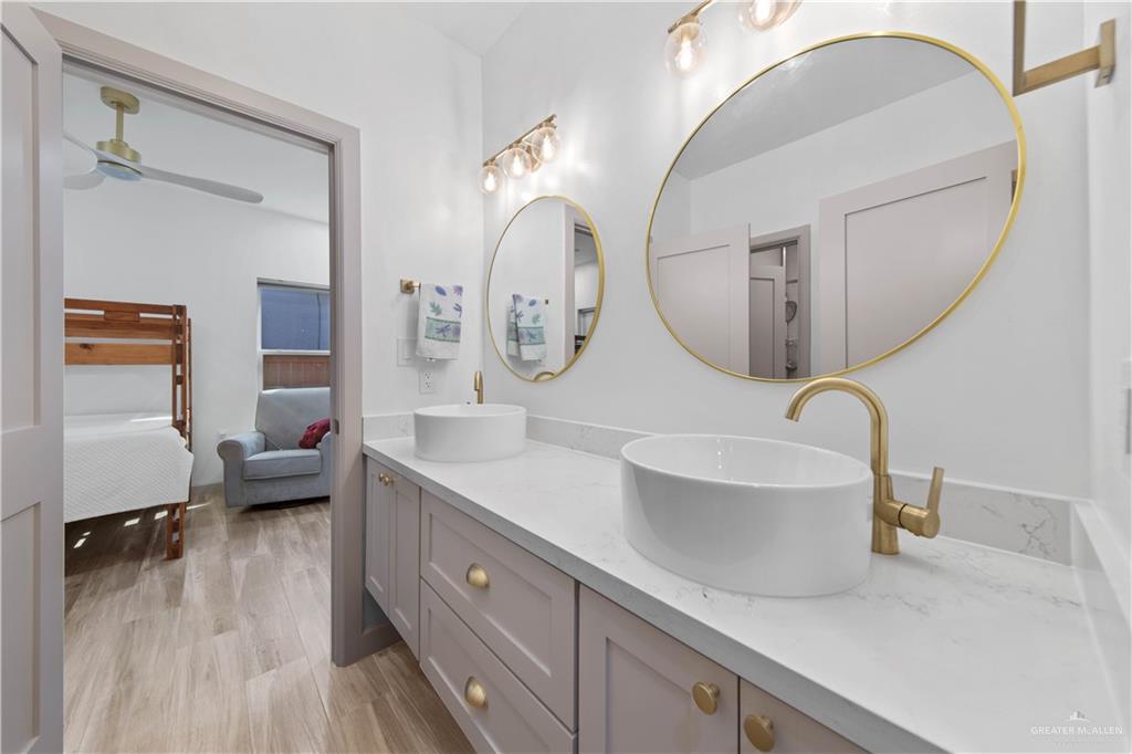 7024 Lago Vista Boulevard, Brownsville, Texas image 10