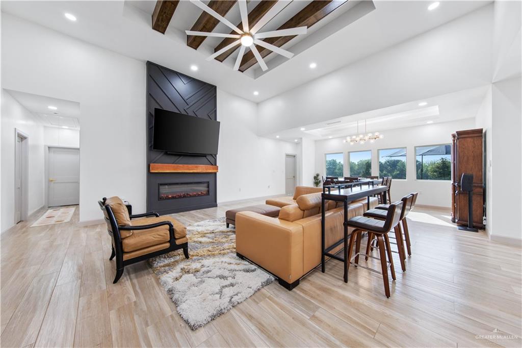7024 Lago Vista Boulevard, Brownsville, Texas image 25