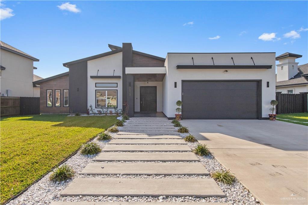 7024 Lago Vista Boulevard, Brownsville, Texas image 1