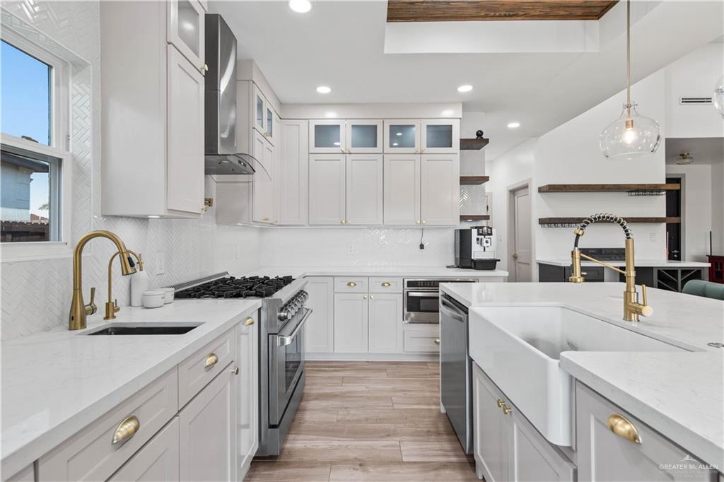 7024 Lago Vista Boulevard, Brownsville, Texas image 21