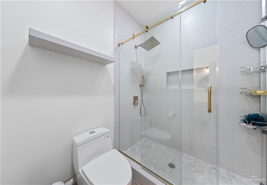 7024 Lago Vista Boulevard, Brownsville, Texas image 11