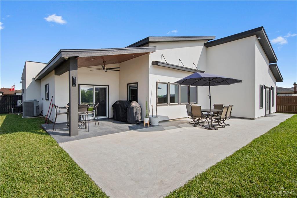 7024 Lago Vista Boulevard, Brownsville, Texas image 37