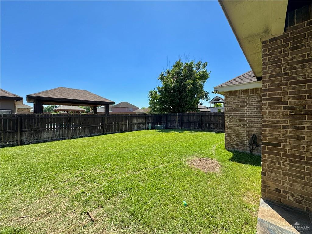 2506 Gregg Drive, Edinburg, Texas image 31