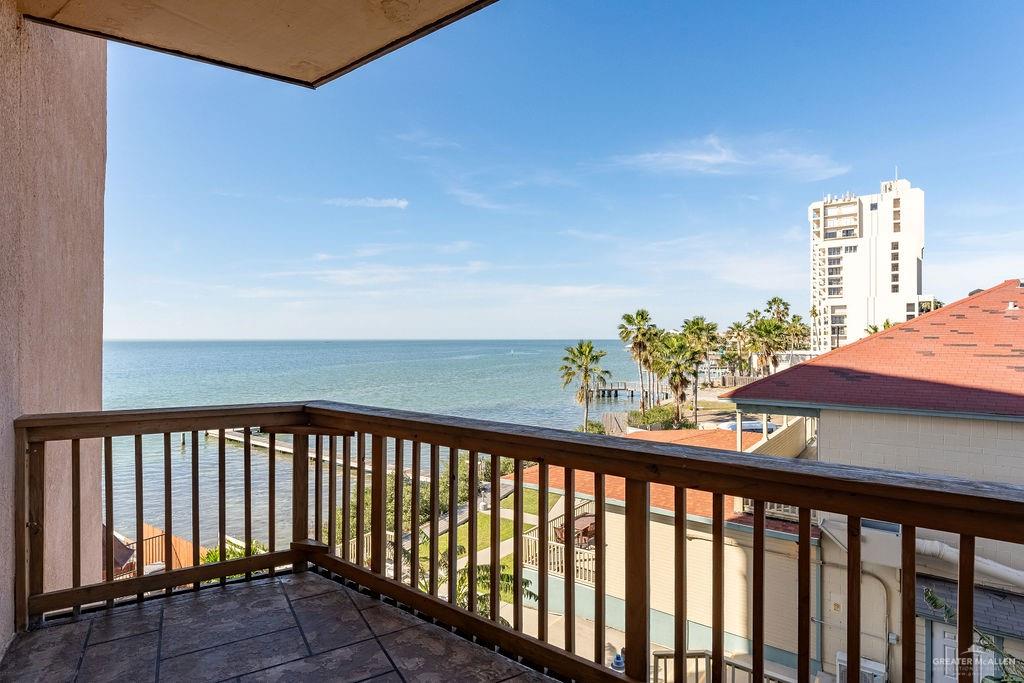 4901 Laguna Boulevard #304, South Padre Island, Texas image 2