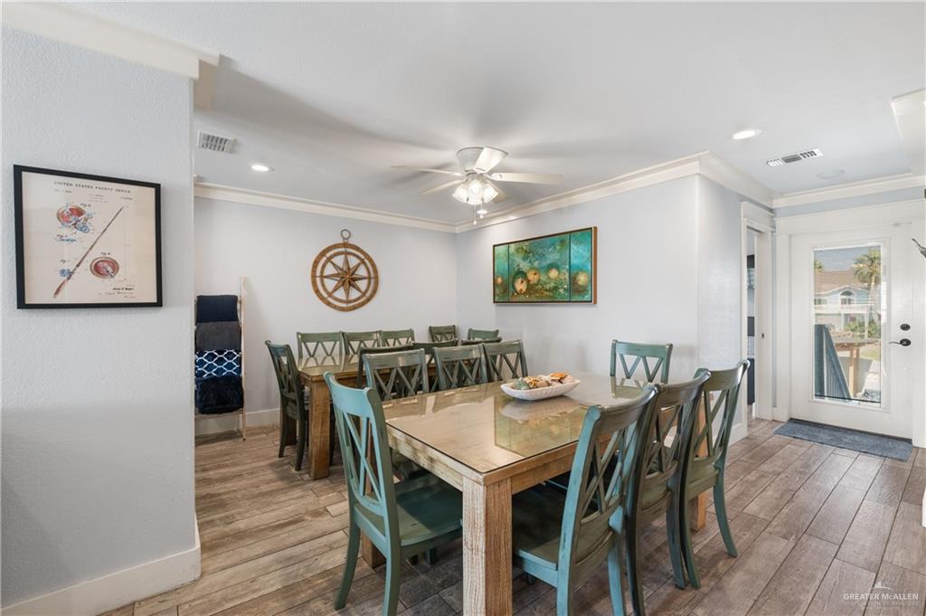 204 W Mesquite Street