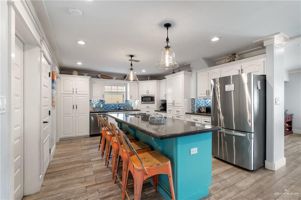 204 W Mesquite Street