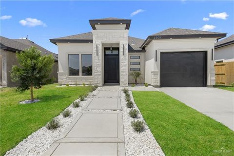 Photo of 5805 N Playa Del Sol Street, Edinburg, TX 78542 (MLS # 480571)
