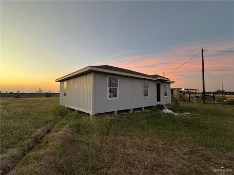 A home in Donna