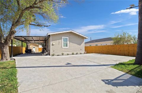 Photo of 204 Lovely Way Avenue, Pharr, TX 78577 (MLS # 492279)