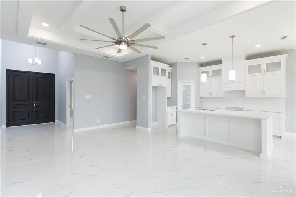 1107 Lorelai Drive, San Juan, Texas image 4