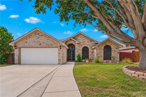 Homes For Sale - 583 Greystone Circle<br/> Alamo, TX 78516