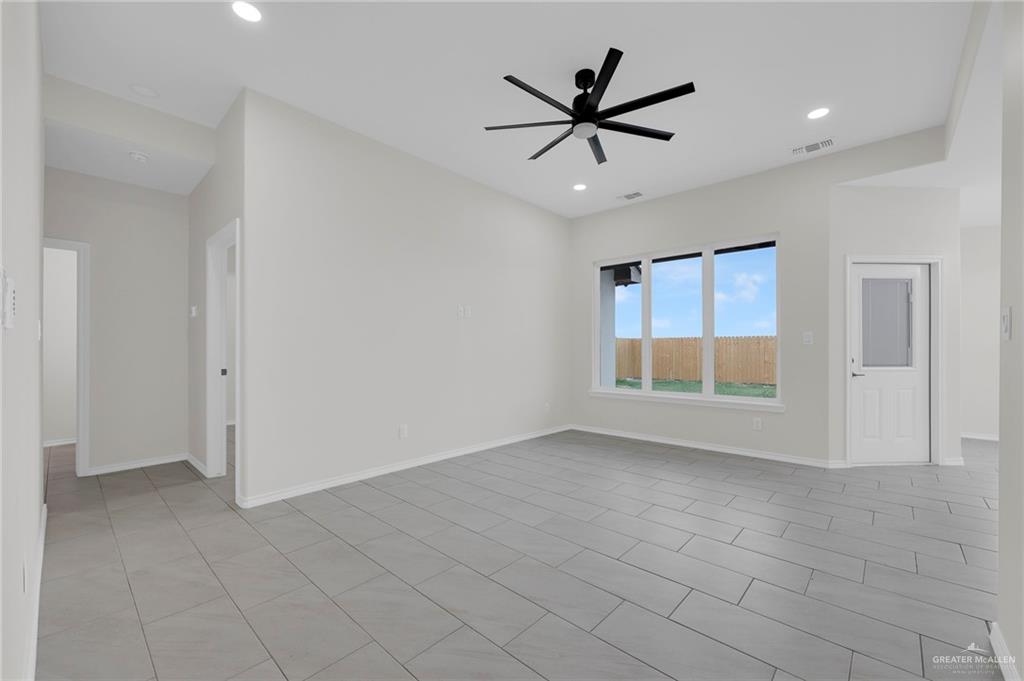 345 Leon Avenue, Elsa, Texas image 10