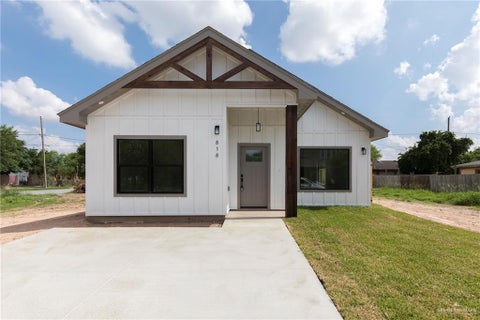 Homes For Sale - 818 E Chapa Avenue<br/> Pharr, TX 78577