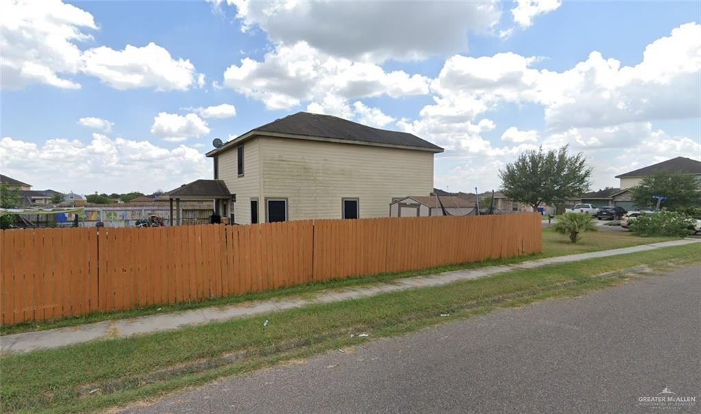 802 David Avenue, Mercedes, Texas image 4