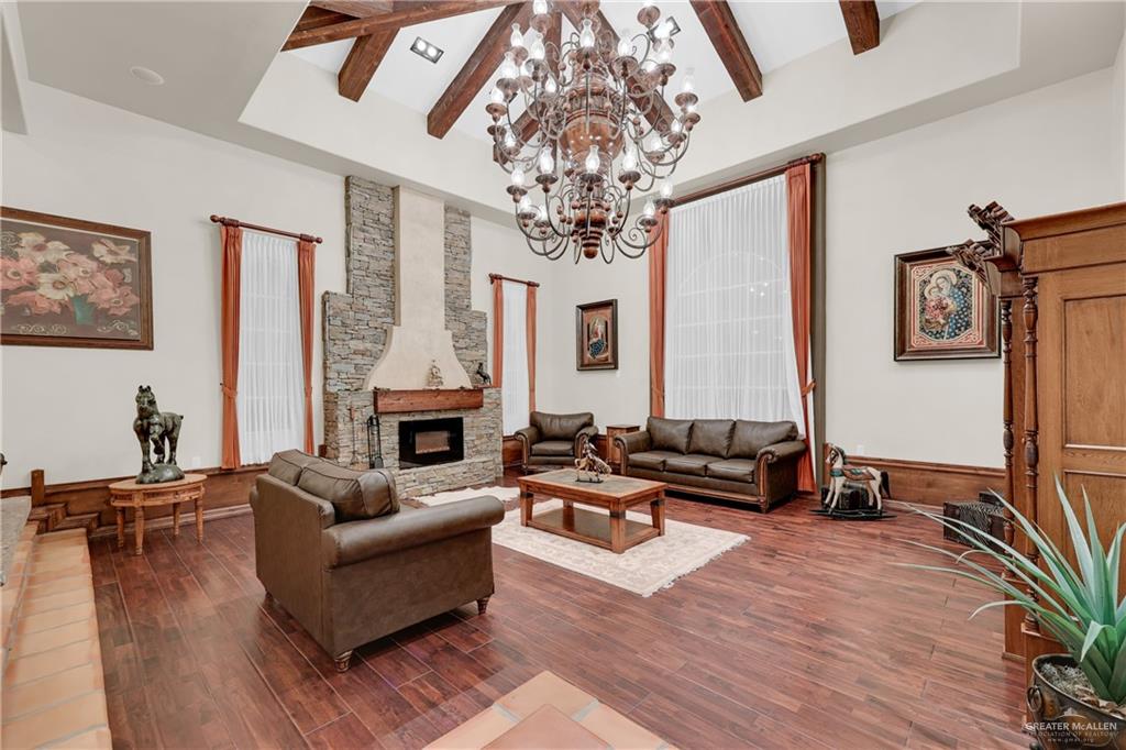2304 Antigua Drive, Mission, Texas image 7