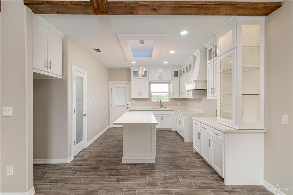 2326 Via Roma Road, Weslaco, Texas image 9