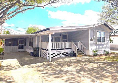 Mobile Home For Sale - 800 N Hibiscus Lane #11<br/> La Feria, TX 78559
