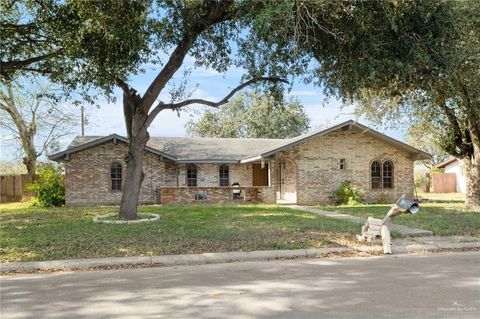 Photo of 1302 S Ironwood Street, Pharr, TX 78577 (MLS # 491508)