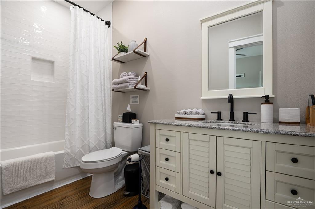 1053 Johnson Road, Santa Fe, Texas image 18