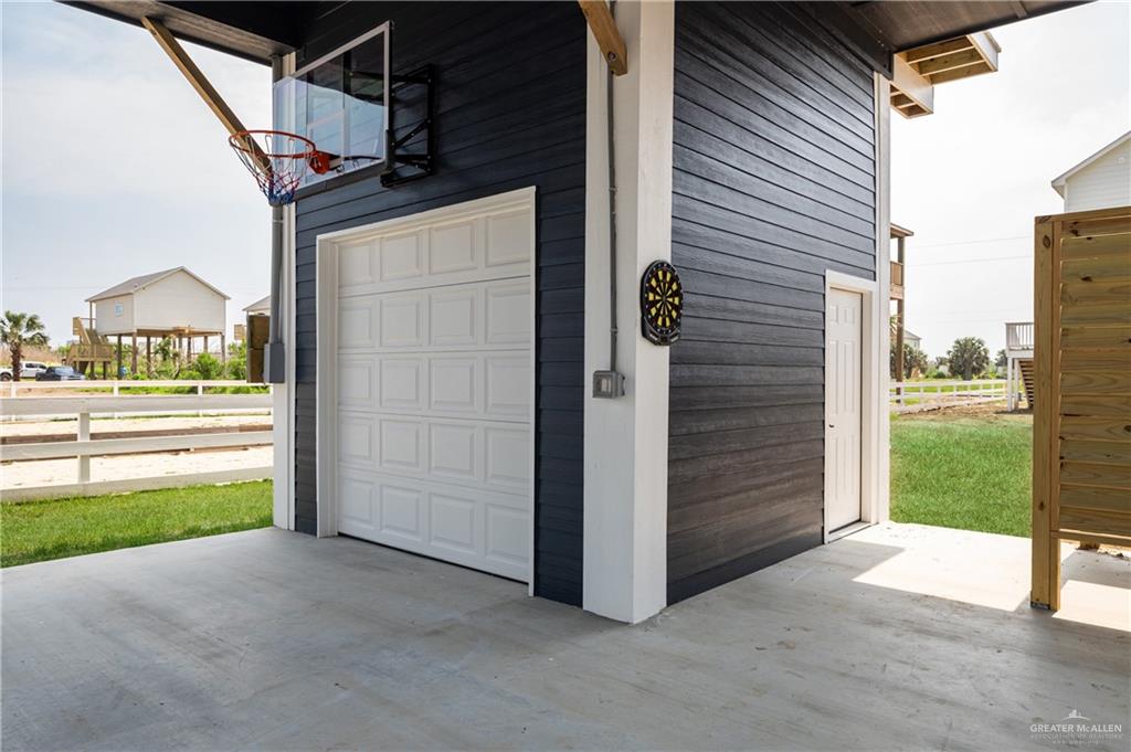 1053 Johnson Road, Santa Fe, Texas image 4