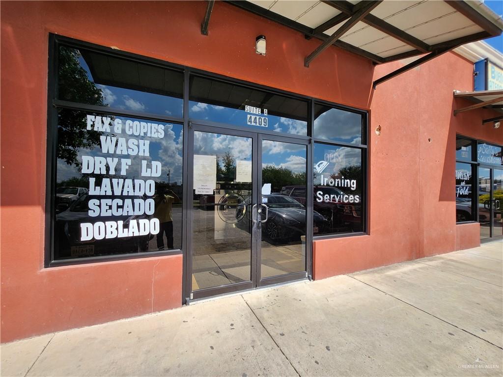 4409 N Doolittle Road