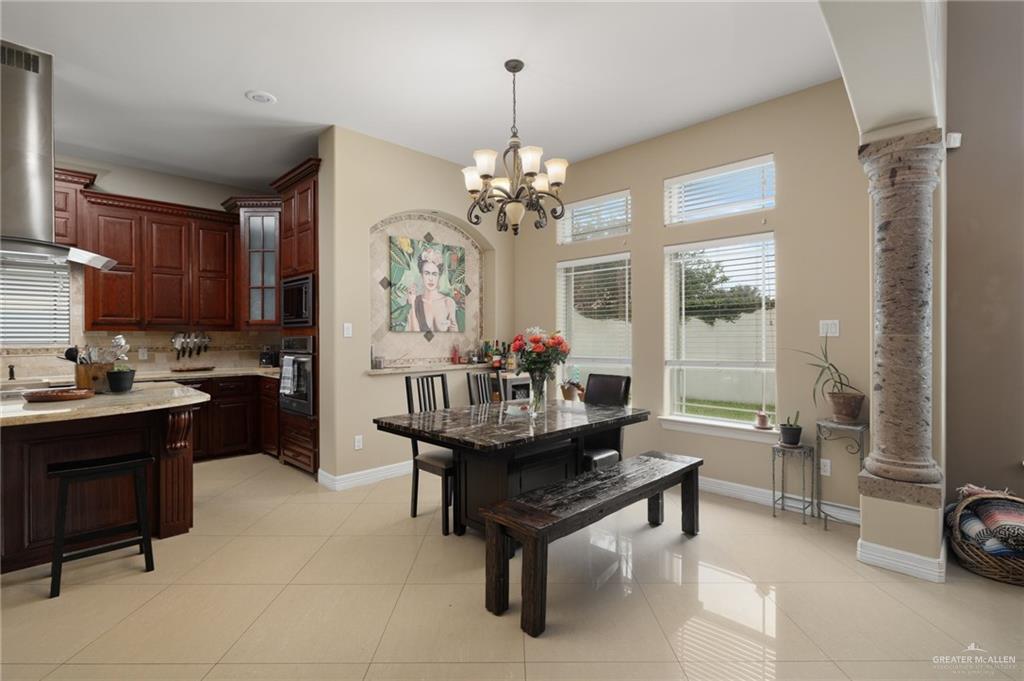 2201 W Rhin Drive, Edinburg, Texas image 5
